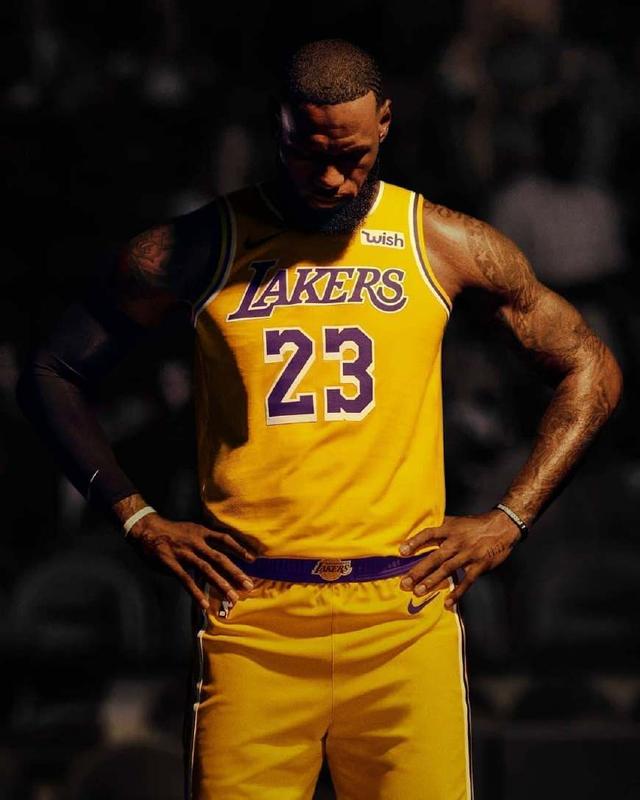 AG获得《王者荣耀》2023世冠KIC总冠军！一诺FMVP